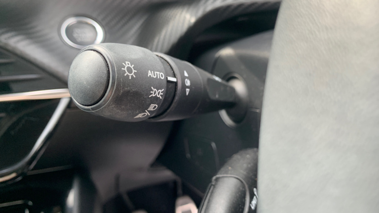 Peugeot 208 1.2 PureTech 100 Allure Premium + 5dr Petrol Hatchback